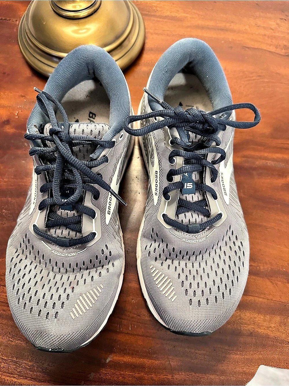 Brooks Adrenaline GTS 22 Athletic Shoes Gray & White US 10 D